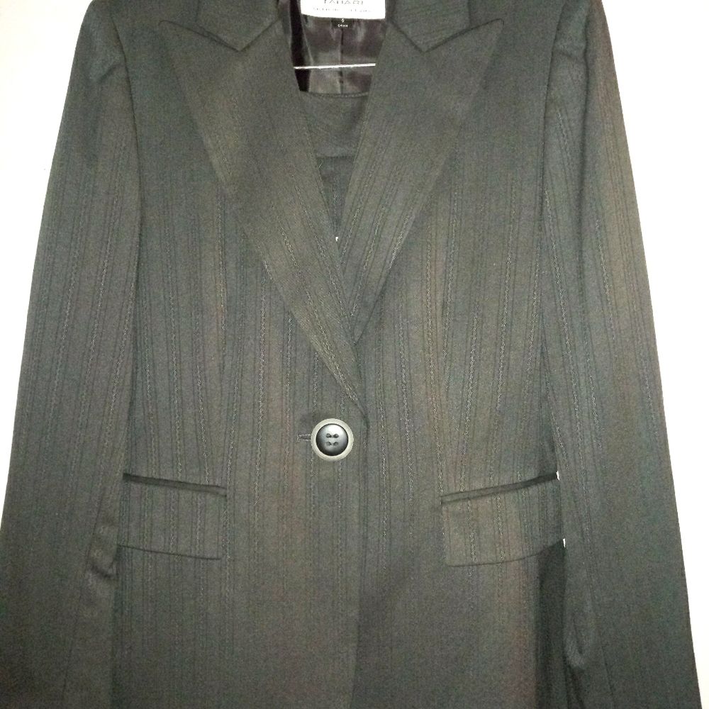 Women's suit and pants set